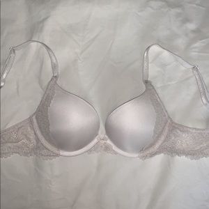Victoria’s Secret Dream Angels push-up bra
